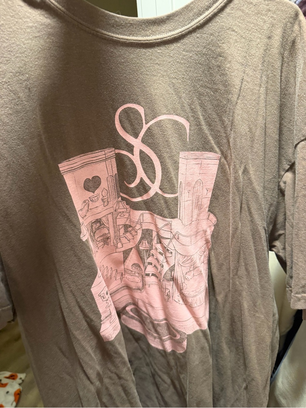 Sabrina Carpenter House Tour Shirt